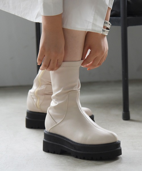 NOFALL（ノーフォール）の「トラックソールストレッチミドルビガーブーツ（ブーツ・レディース・ブラック/アイボリー・LL/3L/S/M/L）」の13枚目の写真