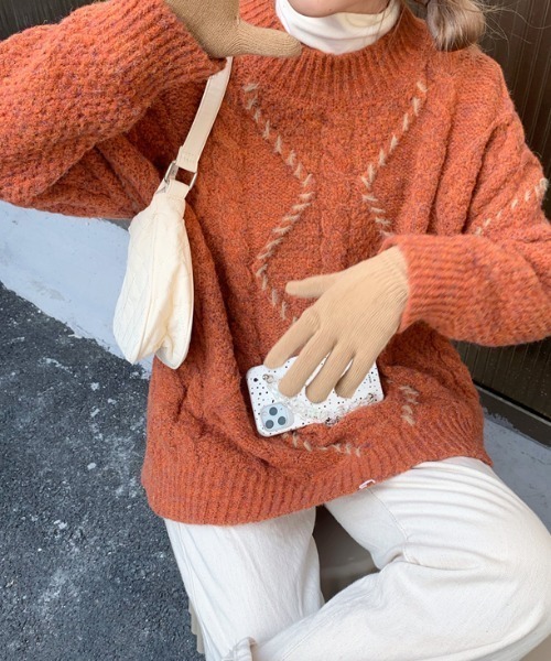 ABITOKYO（アビトーキョー）の「ハンドステッチ風ケーブルニットプルオーバー（ニット/セーター・レディース・ベージュ/グリーン/パープル/レッド/オレンジ・FREE）」の14枚目の写真