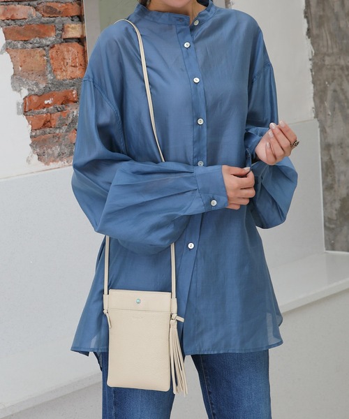 Ungrid（アングリッド）の「【Ungrid/アングリッド】牛革天然石ブローチタッセル　マルチポシェット（ショルダーバッグ・レディース・カーキ/ベージュ/グレー/ミント/ダークグリーン/ライトグリーン/ダークブルー/ターコイズブルー/ベージュ系その他/ブラック/オリーブ/ワイン/ピンク/キャメル/マスタード/アイボリー/ブルー系その他・FREE）」の2枚目の写真