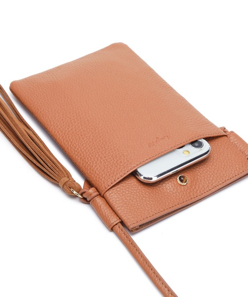 Ungrid（アングリッド）の「【Ungrid/アングリッド】牛革天然石ブローチタッセル　マルチポシェット（ショルダーバッグ・レディース・カーキ/ベージュ/グレー/ミント/ダークグリーン/ライトグリーン/ダークブルー/ターコイズブルー/ベージュ系その他/ブラック/オリーブ/ワイン/ピンク/キャメル/マスタード/アイボリー/ブルー系その他・FREE）」の19枚目の写真