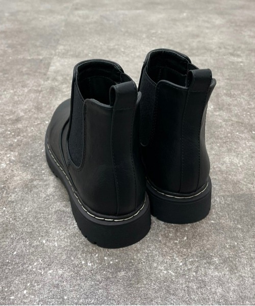apres jour mignon（アプレジュールミニョン）の「サイドゴアショートブーツ【ZOZOTOWN限定アイテム】（ブーツ・レディース・ブラック・SMALL/MEDIUM/LARGE/X-LARGE）」の2枚目の写真
