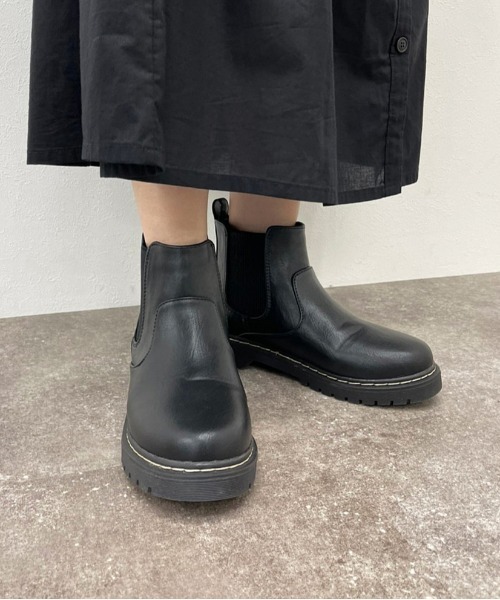apres jour mignon（アプレジュールミニョン）の「サイドゴアショートブーツ【ZOZOTOWN限定アイテム】（ブーツ・レディース・ブラック・SMALL/MEDIUM/LARGE/X-LARGE）」の5枚目の写真