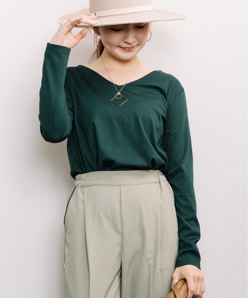 ELVENCE DEUX（エルベンスドゥ）の「ツヤアリＶネックＰＯ（Tシャツ/カットソー・レディース・ブラック/ブラウン/オフホワイト/グリーン・MEDIUM/LARGE）」の11枚目の写真