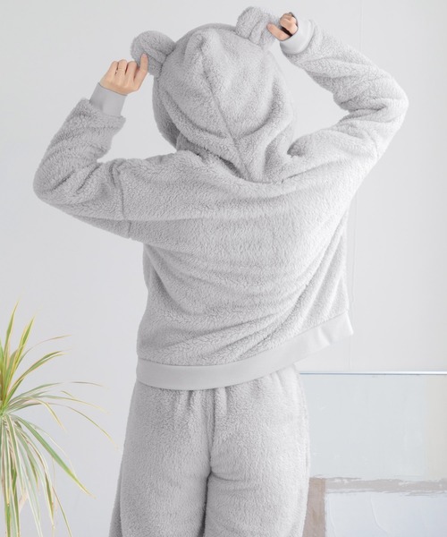 Dita（ディータ）の「ぷっくり耳付き。くま耳ファー起毛パーカーセットアップ（ルームウェア/パジャマ・レディース・ベージュ/パープル/ピンク/ミント/アイボリー/アッシュグレー/スモークピンク/グレイッシュブルー・FREE）」の9枚目の写真