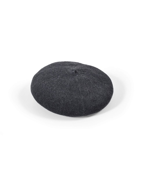 BeBe（ベベ）の「BeBe/ユニセックスBeBeロゴプレートニットベレー帽(50~56cm)（ハンチング/ベレー帽・キッズ・エンジ/ブラック・LARGE/MEDIUM）」の10枚目の写真