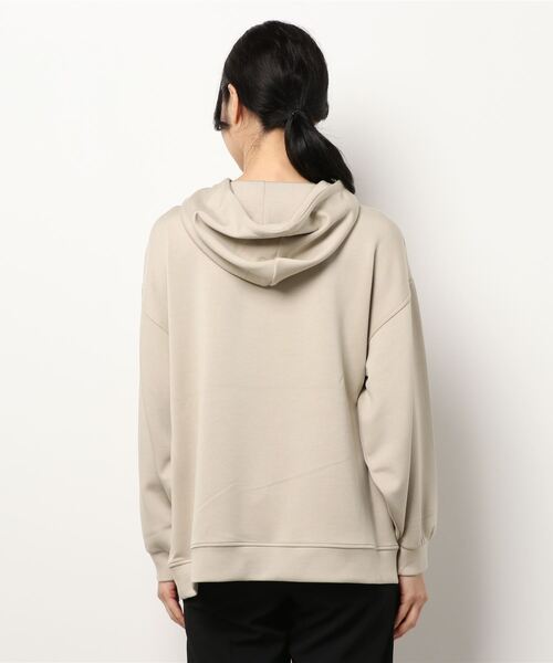 LATINA(ラティーナ)の「ダンボールチュニックパーカー(パーカー・レディース・ブラック/ベージュ/アイボリー・FREE)」の5枚目の写真