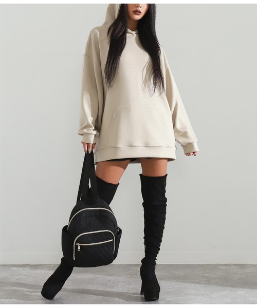 LATINA(ラティーナ)の「ダンボールチュニックパーカー(パーカー・レディース・ブラック/ベージュ/アイボリー・FREE)」の12枚目の写真