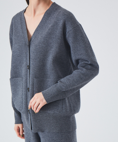 qualite(カリテ)の「【WEB・一部店舗限定】圧縮ニットカーディガン◇セットアップ対応(カーディガン/ボレロ・レディース・サックスブルー/チャコールグレー・フリー)」の4枚目の写真