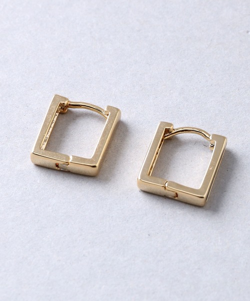 Manon's Selection（マノンズセレクション）の「ブラックラインスクエアピアス（ピアス（両耳用）・レディース・シルバー/ゴールド・ONE SIZE）」の5枚目の写真