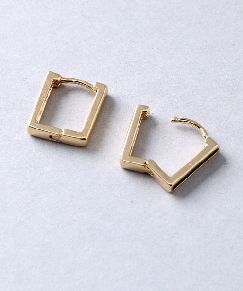 Manon's Selection（マノンズセレクション）の「ブラックラインスクエアピアス（ピアス（両耳用）・レディース・シルバー/ゴールド・ONE SIZE）」の7枚目の写真