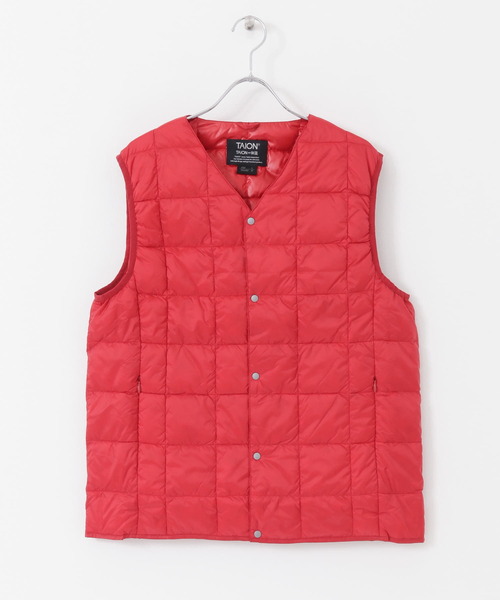 TAION(タイオン)の「TAION V NECK BUTTON DOWN VEST(ダウンベスト・メンズ・チャコールグレー/ブラック/ダークブラウン/ネイビー/レッド/オフホワイト/オリーブ/カーキ・MEDIUM/LARGE/X-LARGE)」の8枚目の写真