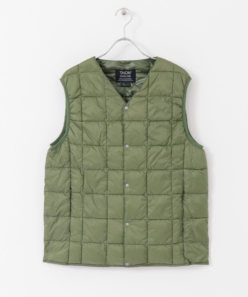 TAION(タイオン)の「TAION V NECK BUTTON DOWN VEST(ダウンベスト・メンズ・チャコールグレー/ブラック/ダークブラウン/ネイビー/レッド/オフホワイト/オリーブ/カーキ・MEDIUM/LARGE/X-LARGE)」の12枚目の写真