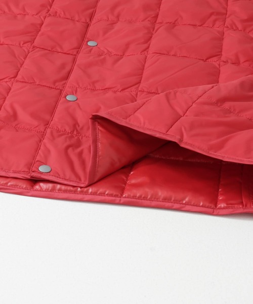 TAION(タイオン)の「TAION V NECK BUTTON DOWN VEST(ダウンベスト・メンズ・チャコールグレー/ブラック/ダークブラウン/ネイビー/レッド/オフホワイト/オリーブ/カーキ・MEDIUM/LARGE/X-LARGE)」の13枚目の写真