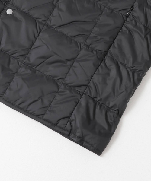 TAION(タイオン)の「TAION V NECK BUTTON DOWN VEST(ダウンベスト・メンズ・チャコールグレー/ブラック/ダークブラウン/ネイビー/レッド/オフホワイト/オリーブ/カーキ・MEDIUM/LARGE/X-LARGE)」の14枚目の写真