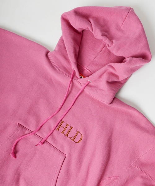 HOLIDAY(ホリデイ)の「ULTRA HEAVY SWEAT HOODIE (HLD) ウルトラヘビースウェットフーディ (HLD)(パーカー・レディース・ピンク・ONE SIZE)」の3枚目の写真