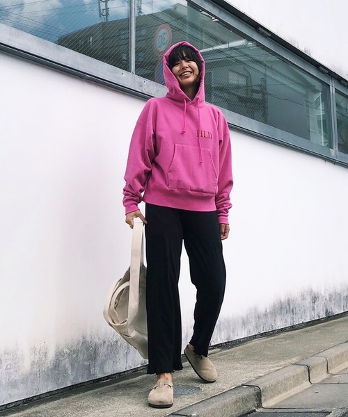 HOLIDAY(ホリデイ)の「ULTRA HEAVY SWEAT HOODIE (HLD) ウルトラヘビースウェットフーディ (HLD)(パーカー・レディース・ピンク・ONE SIZE)」の8枚目の写真