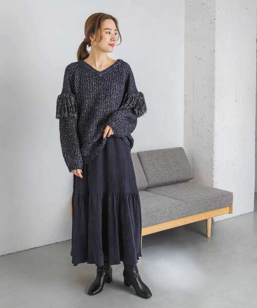 EARIH（アーリ）の「EARIH　NUBES FRINGE V NECK KNIT（ニット/セーター・レディース・キャメル/ネイビー・FREE）」の3枚目の写真