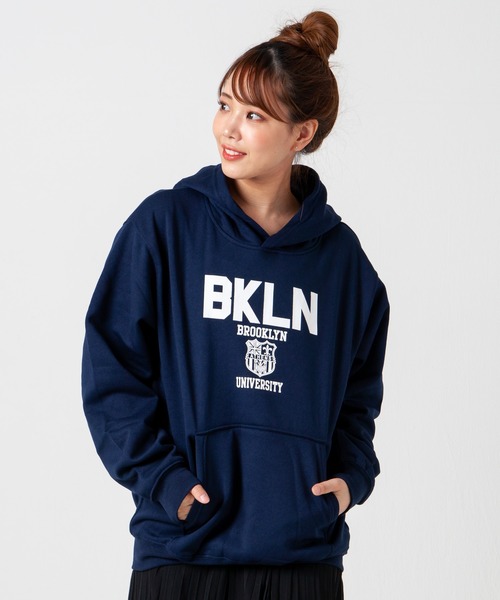 GGD（ジージーディー）の「レトロ プリント 裏起毛 パーカー（パーカー・レディース・ブルー/ブラック系/ブラック/グレー/グレー系/ブルー系/ブラウン/イエロー/グリーン/ブルー系2/ブルー系1/ブラック系4/グレー系3/レッド系/グレー系2/レッド系1/ブルー系4/ブルー系3/ホワイト/ブラック系3/グレー系1/ブラック系2/レッド/ブラック系1・M/L/LL）」の17枚目の写真