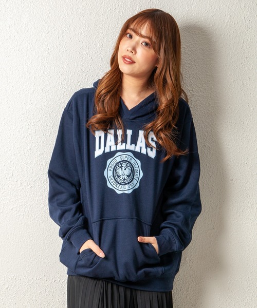 GGD（ジージーディー）の「レトロ プリント 裏起毛 パーカー（パーカー・レディース・ブルー/ブラック系/ブラック/グレー/グレー系/ブルー系/ブラウン/イエロー/グリーン/ブルー系2/ブルー系1/ブラック系4/グレー系3/レッド系/グレー系2/レッド系1/ブルー系4/ブルー系3/ホワイト/ブラック系3/グレー系1/ブラック系2/レッド/ブラック系1・M/L/LL）」の2枚目の写真