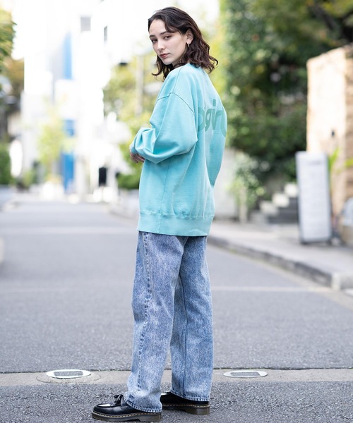 X-girl（エックスガール）の「PIGMENT DYED CREW SWEAT TOP（スウェット・レディース・ブラック/グリーン・M/L）」の13枚目の写真