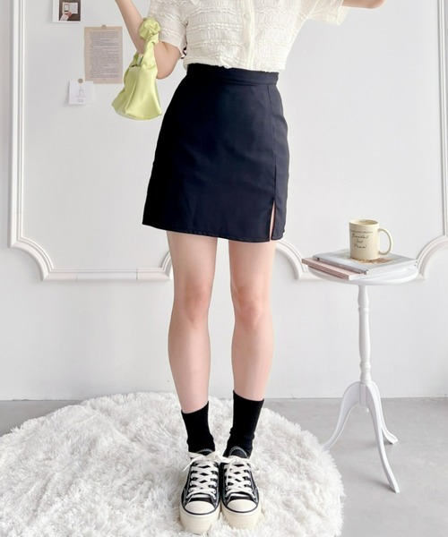 Loueme（ルエム）の「【XS～XLサイズ】ハイウエストスリットインナーパンツ付ミニスカパン（スカート・レディース・ブラック/ブルー/アイボリー・S/M/L/XL/XS）」の5枚目の写真