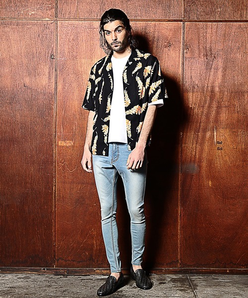 RATTLE TRAP(ラトルトラップ)の「総柄フェザープリントオープンカラー半袖シャツ(シャツ/ブラウス・メンズ・ブラック×イエロー/ブラック×ピンク・S/M/L)」の4枚目の写真