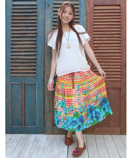 チャイハネ（チャイハネ）の「【チャイハネ】ボタニカルフラワーボーダースカート（スカート・レディース・レッド/ブルー/グリーン・FREE）」の8枚目の写真