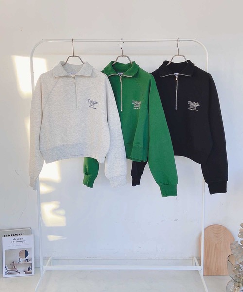 AS KNOW AS plus(アズノゥアズプラス)の「●ロゴ刺繍ハーフジッププルオーバー(スウェット・レディース・ブラック/オートミール/グリーン・FREE)」の4枚目の写真