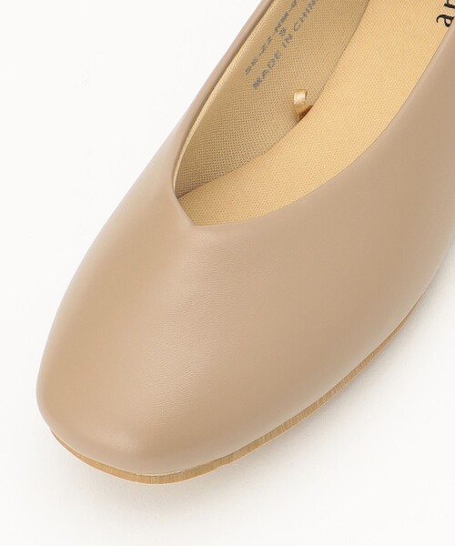 ANY（エニィ）の「走れるスクエアバレエシューズ（バレエシューズ・レディース・ブラック系/ライトグレー系/黄土色系/アイボリー系/イエロー系・SMALL/MEDIUM/LARGE）」の8枚目の写真