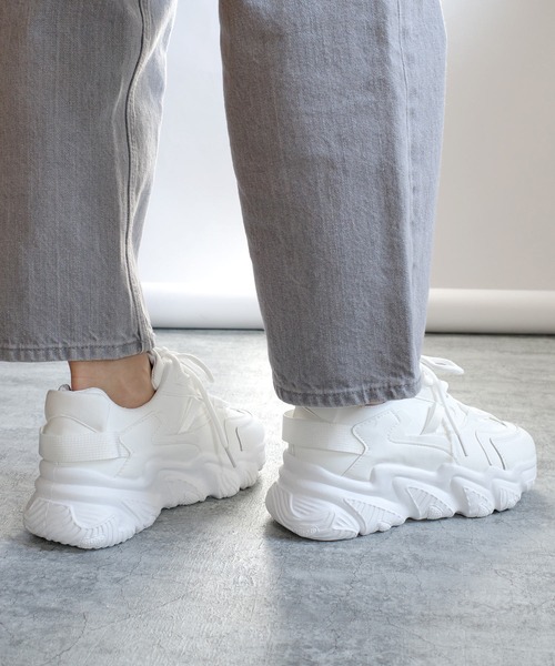 AmiAmi(アミアミ)の「レースアップワンカラーダッドスニーカー/厚底スニーカー(スニーカー・レディース・ホワイト/ブラック/ベージュ・LL/S/M/L)」の7枚目の写真