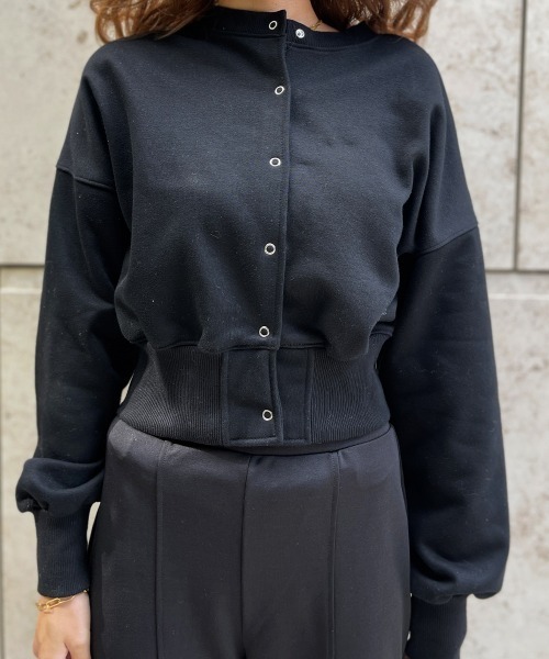 esutoreja(エストレジャ)の「ボタン付きショートトップス(Tシャツ/カットソー・レディース・アイボリー/オートミール/ブラック・FREE)」の9枚目の写真
