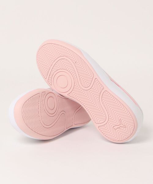 PUMA(プーマ)の「PUMA プーマ ウィメンズ トリ スニーカー(スニーカー・レディース・ホワイト×ブラック/ホワイト/ホワイト×ピンク/ブラック・24.5cm/22.0cm/22.5cm/23.0cm/24.0cm/25.0cm/23.5cm/25.5cm/26.0cm)」の6枚目の写真