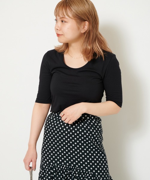 U by SPICK&SPAN（ユーバイスピックアンドスパン）の「UネックTEE（Tシャツ/カットソー・レディース・ブラック/ホワイト/ピンク・FREE）」の4枚目の写真