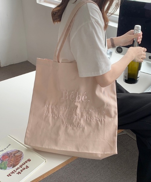 MANGROVE(マングローブ)の「Bebeロゴ刺繍トートバッグ(トートバッグ・レディース・パープル/ブルー/アイボリー/ライトピンク・FREE)」の17枚目の写真
