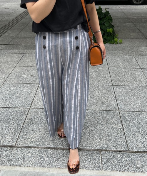 Chez toi（シェトワ）の「Wボタンマルチストライプリネンパンツ
