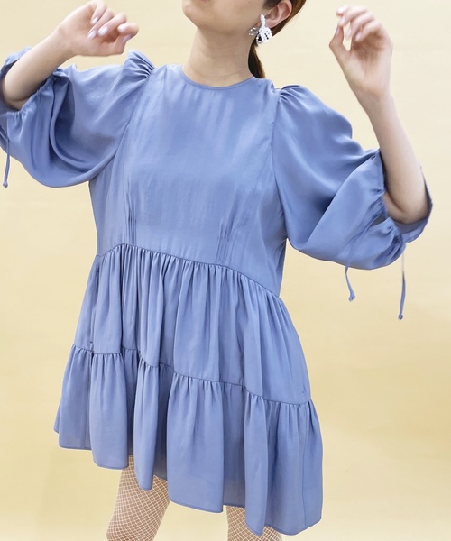 EDIT. FOR LULU(エディットフォールル)の「レーヨンポリエステル ギャザー チュニックブラウス(シャツ/ブラウス・レディース・ブラック/ブルー系その他・FREE)」の2枚目の写真