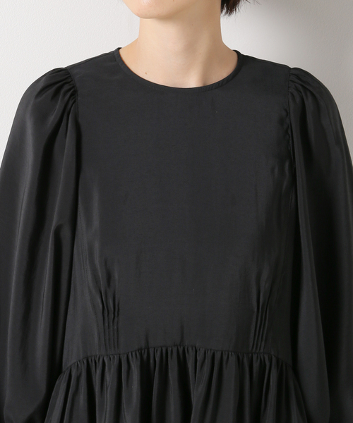 EDIT. FOR LULU(エディットフォールル)の「レーヨンポリエステル ギャザー チュニックブラウス(シャツ/ブラウス・レディース・ブラック/ブルー系その他・FREE)」の4枚目の写真