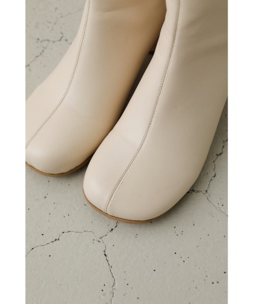 crie conforto（クリーコンフォルト）の「DECOブーツ（ブーツ・レディース・ホワイト/ブラック/ライトベージュ・SMALL/MEDIUM/LARGE/LL）」の6枚目の写真