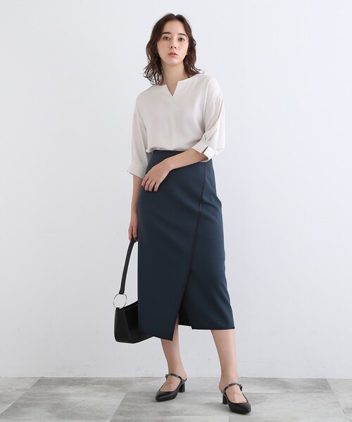 INDIVI（インディヴィ）の「◆【洗える】袖ボリュームブラウス（シャツ/ブラウス・レディース・ライトグリーン/ライトベージュ/ブラウン系その他/ネイビー・05/13/15 /19/38）」の18枚目の写真