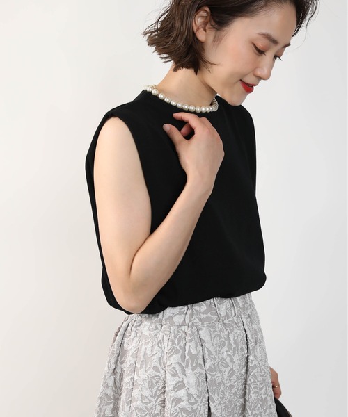 PICCIN(ピッチン)の「ネックパールノースリーブニット(ニット/セーター・レディース・ブラック/オフホワイト/モカ・M)」の17枚目の写真