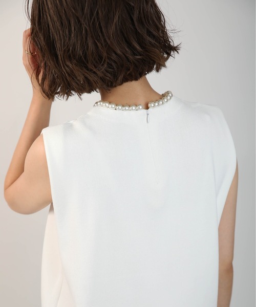 PICCIN(ピッチン)の「ネックパールノースリーブニット(ニット/セーター・レディース・ブラック/オフホワイト/モカ・M)」の8枚目の写真