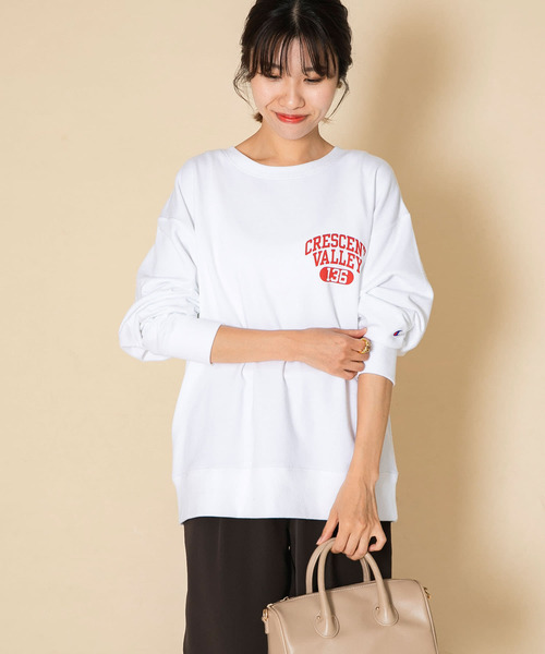 Champion(チャンピオン)の「『佐田真由美さん着用』『別注』Champion ロゴプリントスウェット(スウェット・レディース・ネイビー/オートミール/ベージュ/ホワイト・MEDIUM/SMALL)」の8枚目の写真