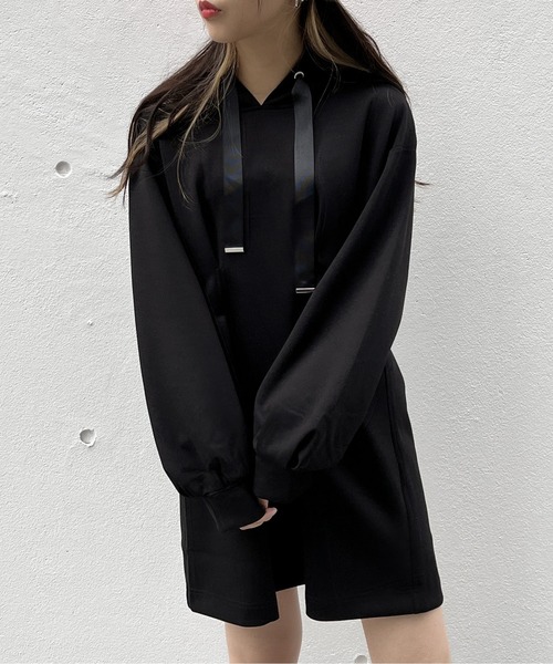 one way（ワンウェイ）の「タック入りダンボールパーカーワンピース（ワンピース・レディース・ライトグレー/ブラック/ベージュ/ホワイト/ライトブルー・FREE）」の3枚目の写真