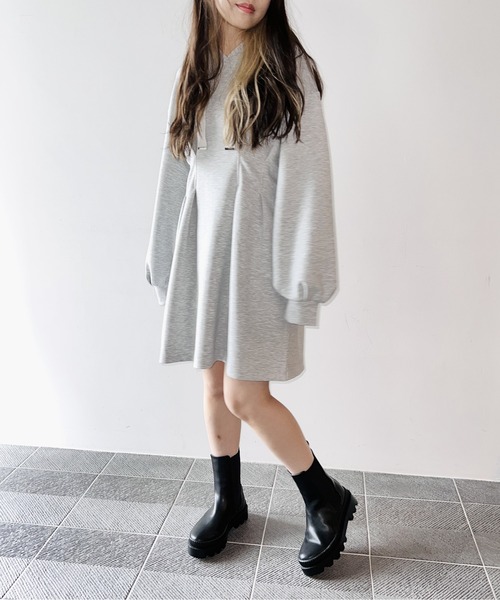 one way（ワンウェイ）の「タック入りダンボールパーカーワンピース（ワンピース・レディース・ライトグレー/ブラック/ベージュ/ホワイト/ライトブルー・FREE）」の10枚目の写真