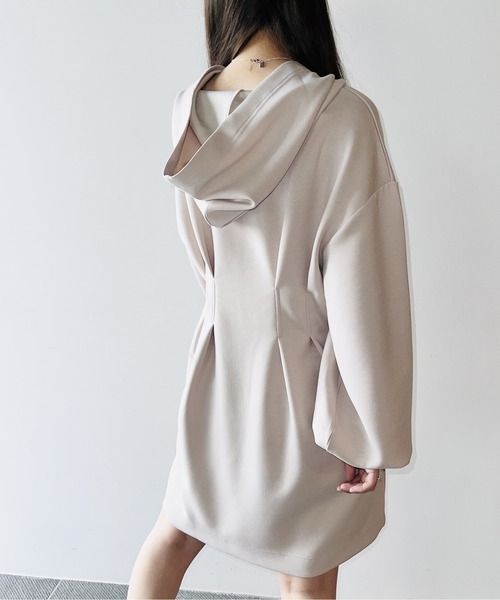 one way（ワンウェイ）の「タック入りダンボールパーカーワンピース（ワンピース・レディース・ライトグレー/ブラック/ベージュ/ホワイト/ライトブルー・FREE）」の18枚目の写真