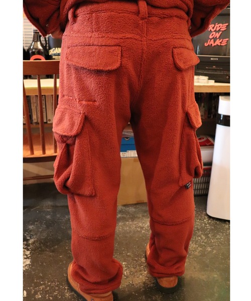AlexanderLeeChang(アレキサンダーリーチャン)の「AlexanderLeeChang/アレキサンダーリーチャン BLC FLEECE ARMY CARGO PANTS BC042201(カーゴパンツ・メンズ・ブラック/ブラウン/マスタード・MEDIUM/LARGE/X-LARGE)」の8枚目の写真