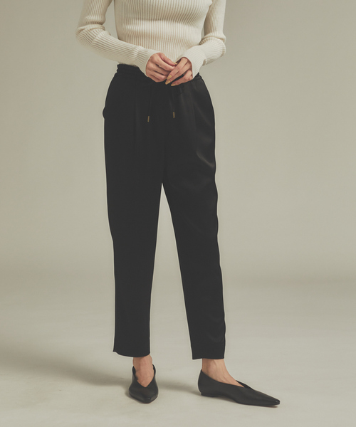 qualite（カリテ）の「アセテートサテンドロストパンツ（その他パンツ・レディース・ブラック/ピンクベージュ・40/38/36/34）」の18枚目の写真