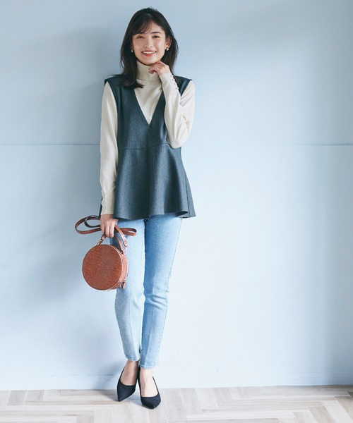 coca（coca）（コカ）の「【WEB限定セール】袖パールタートルニット（ニット/セーター・レディース・ブラック/グレイッシュベージュ/アイボリー/ネイビー・M/L/S）」の12枚目の写真