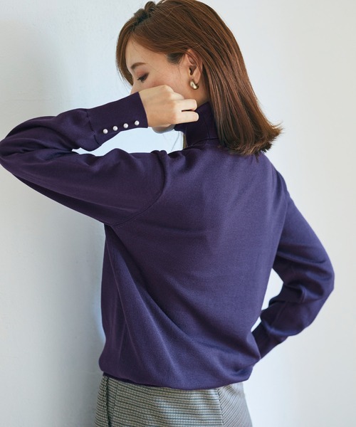 coca（coca）（コカ）の「【WEB限定セール】袖パールタートルニット（ニット/セーター・レディース・ブラック/グレイッシュベージュ/アイボリー/ネイビー・M/L/S）」の14枚目の写真