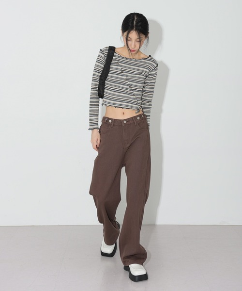 FOLLOWIN（フォロウィン）の「ストライプ斜めウェーブボタンクロップTシャツ（Tシャツ/カットソー・レディース・ブラック/ピンク/ブルー・FREE）」の9枚目の写真